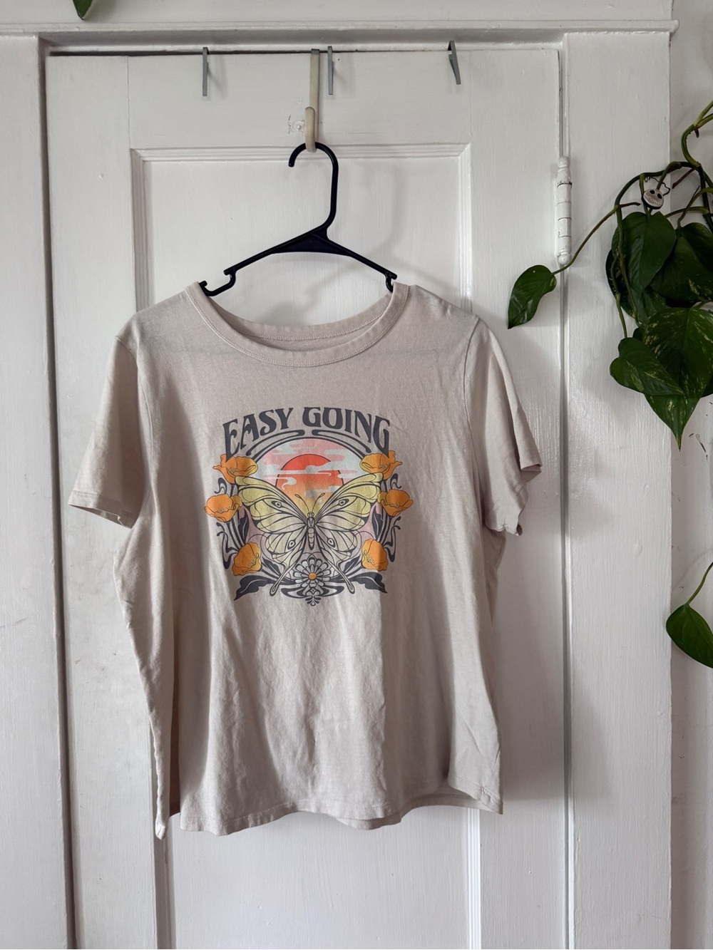 Old Navy Beige Crewneck Graphic Tee